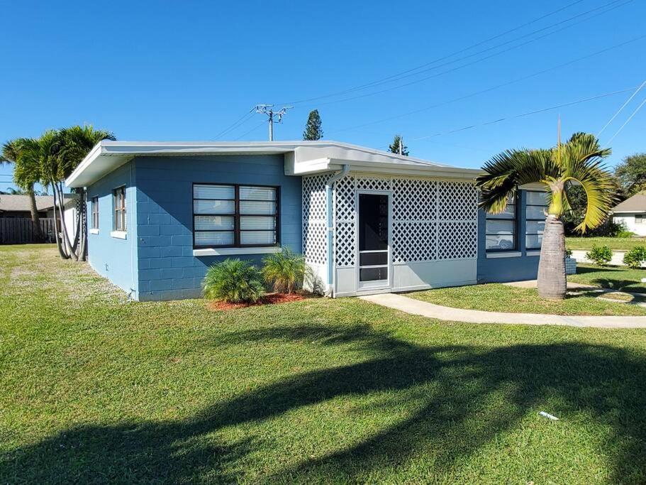 Downtown Cottage - Walk To The Beach & Restaurants Cocoa Beach Extérieur photo